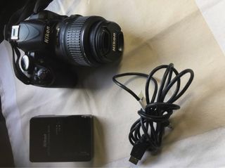 Cámara Nikon D3100 Negra