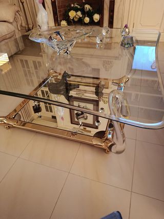 Mesa de centro cristal y metal dorado