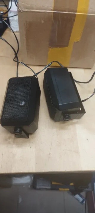 Altavoz Negro