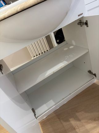 Mueble de baño con lavabo de mármol