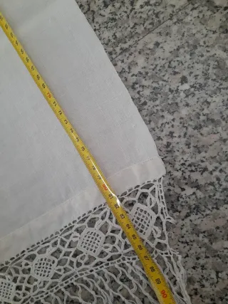 Asciugamano d'epoca ricamato a mano