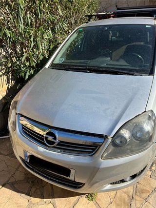 Opel Zafira 2011
