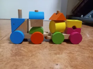 Tren de madera para bebé