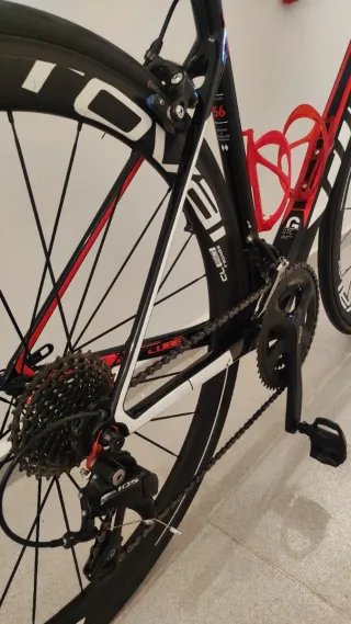 Bicicleta Cube Attain GTC