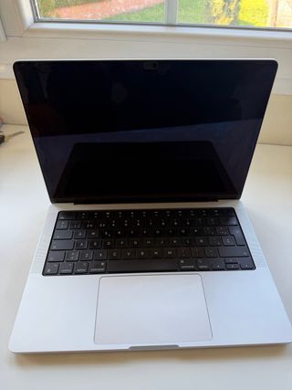 MacBook Pro M1 2024 Plata