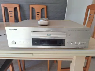 Pioneer dv-717 alta gama harman kardon cdr20 graba