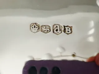 Ciotola a forma di cuore in Sheffield