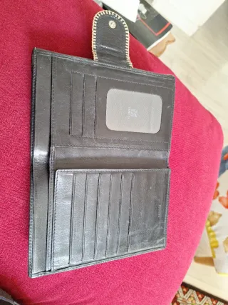 Cartera YANCCI cuero negro