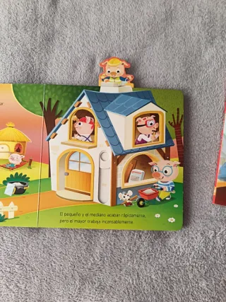 Los tres cerditos y Leo con Disney.