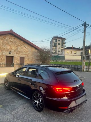 Seat León Cupra ST 300 Black Carbon Nacional