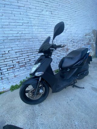 Kymco Agility City 125 Negra