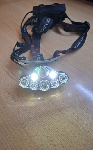 Torcia LED da testa con accessori