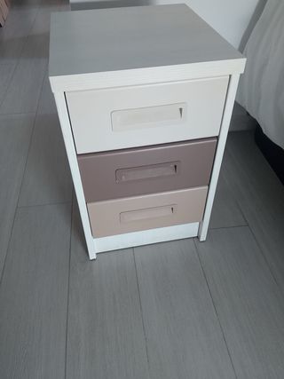 Mesita de noche + estantería