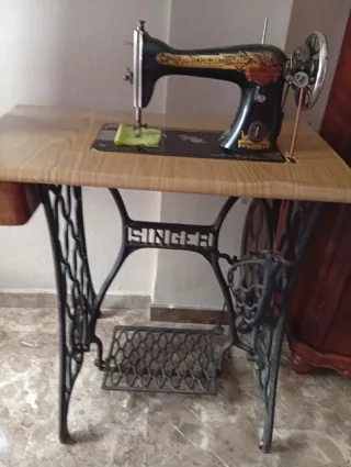 Maquina de coser Singer
