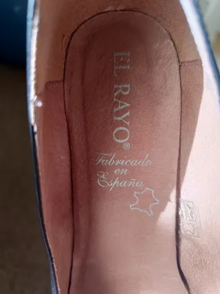 Zapatos de salón negros tacón