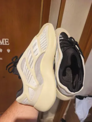 Adidas Yeezy 700 V3 "Azael"