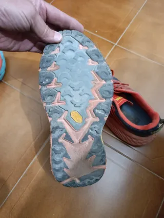 Hoka Speedgoat 45 Azul/Rojo