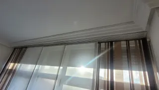 Cortinas paneles japoneses salón