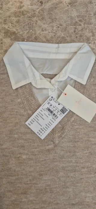 NUEVO. Jersey mujer cuello V con camisa beige M