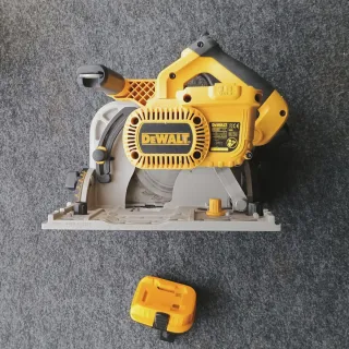 Sierra de inmersión DeWalt DC352