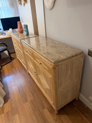 6 Cómodas de ratán y madera puertas de armario