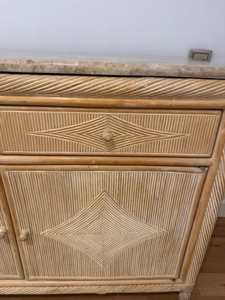 6 Cómodas de ratán y madera puertas de armario