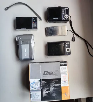 Lotto di fotocamere digitali Olympus, Samsung, BenQ