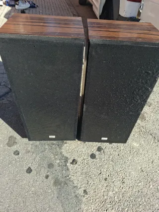 Altavoces Vintage Madera y Negro