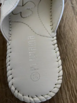 Sandalias de piel blancas Talla 38
