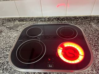 Vitrocerámica Teka Redondeada y horno teka ht 490