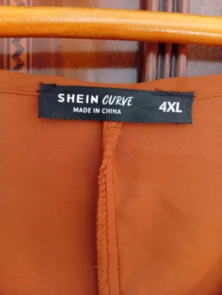 Blusa cruzada SHEIN CURVE Talla 4XL