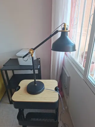 Lámpara Escritorio Negra y Dorada