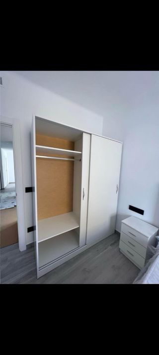 Armadi in legno modulari, vari modelli