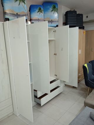 Armadi in legno modulari, vari modelli