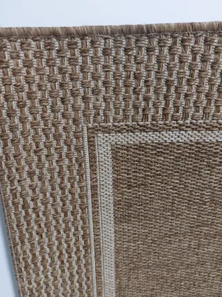 Alfombra exterior/interior beige y marrón