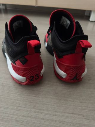 Jordan Stay Loyal 2 Negro/Rojo