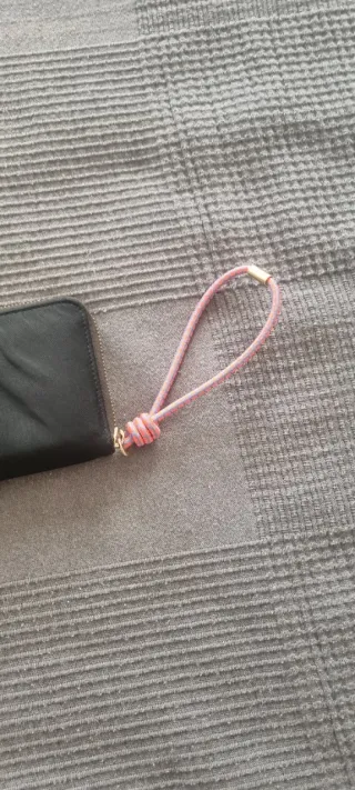 BIMBA Y LOLA Cartera Negra con Detalle Rosa