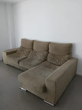 Sofá modular beige y marrón tela