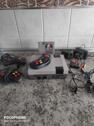 Consola Nintendo NES Gris con mandos