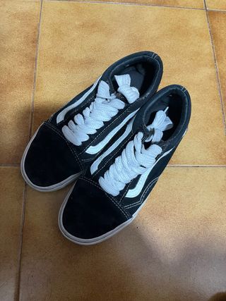 Vans Old Skool Clásicas Negras y Blancas