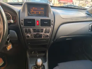 Nissan Almera 2004