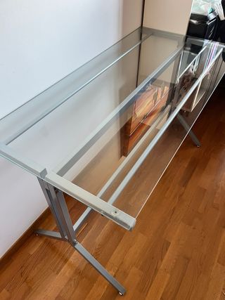 Mesa escritorio cristal y metal gris