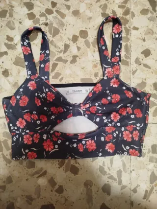 Top floral Pull&Bear escote lazo S