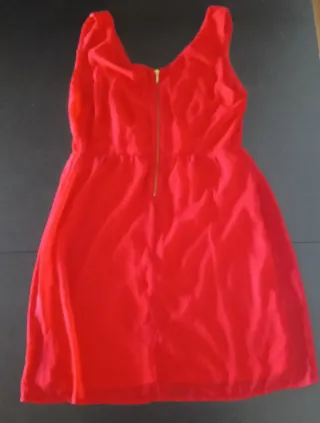 Vestido Rojo Stradivarius Talla L