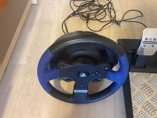 Thrustmaster T150 Pro Volante y Pedales