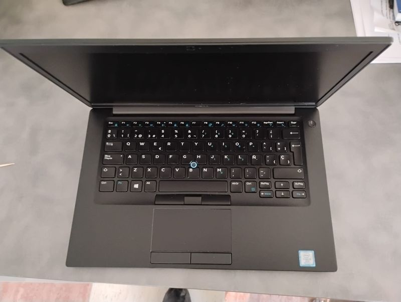 Dell Latitude 7490 como nuevo + cargador