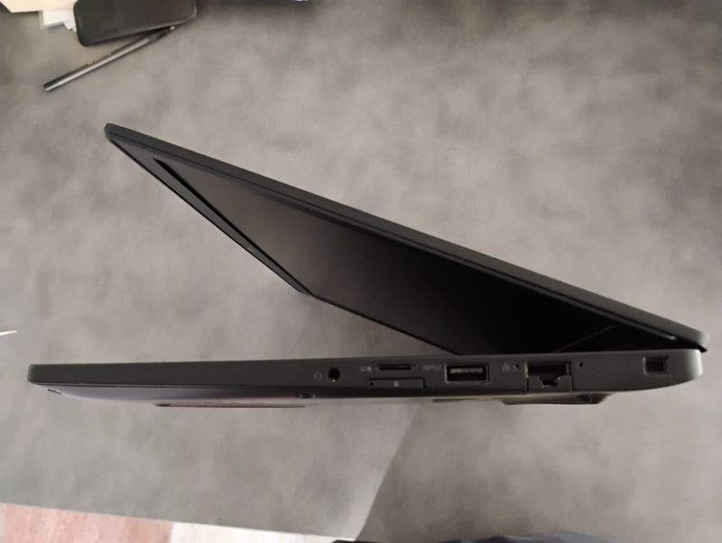 Dell Latitude 7490 como nuevo + cargador afbeelding 3