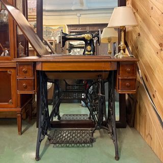 Máquina de Coser Singer Antigua