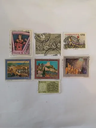 7 francobolli italiani 1977