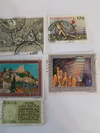 7 francobolli italiani 1977